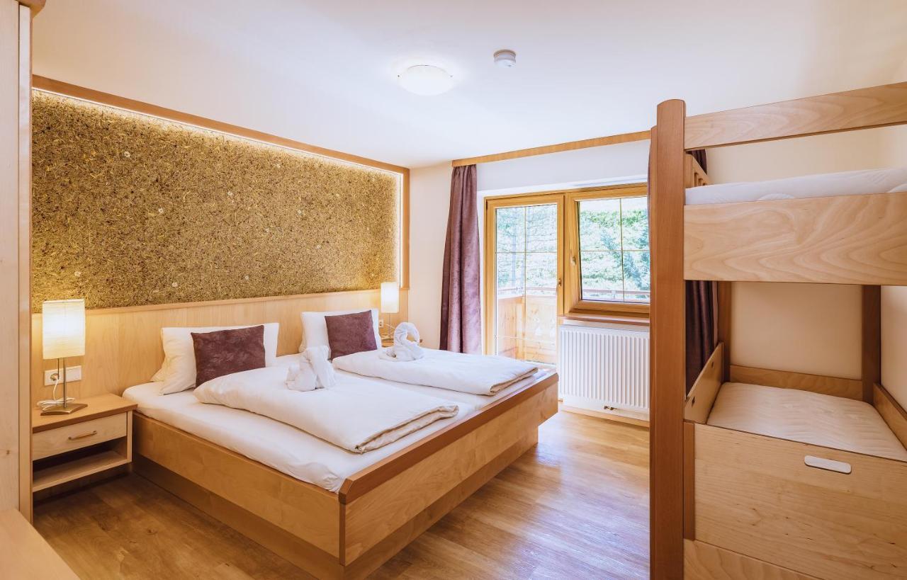 Panorama Hotel Guggenbichl - Inkl Sommerkarte, Einmaliger Eintritt Ins Tauern Spa & Bester Ausblick Ueber Kaprun Kültér fotó